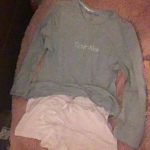 Calvin Klein sleep set.